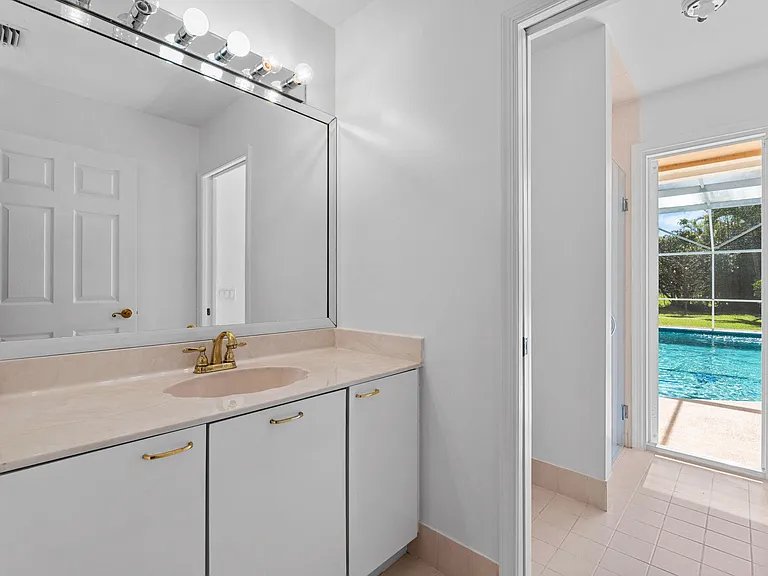 15495 Rolling Meadows Cir — Photo 38