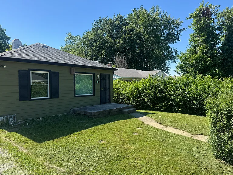 3724 N Dearborn St — Photo 5