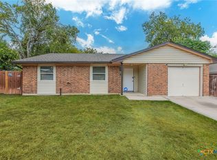 211 W Robin Ln, Harker Heights, TX 76548