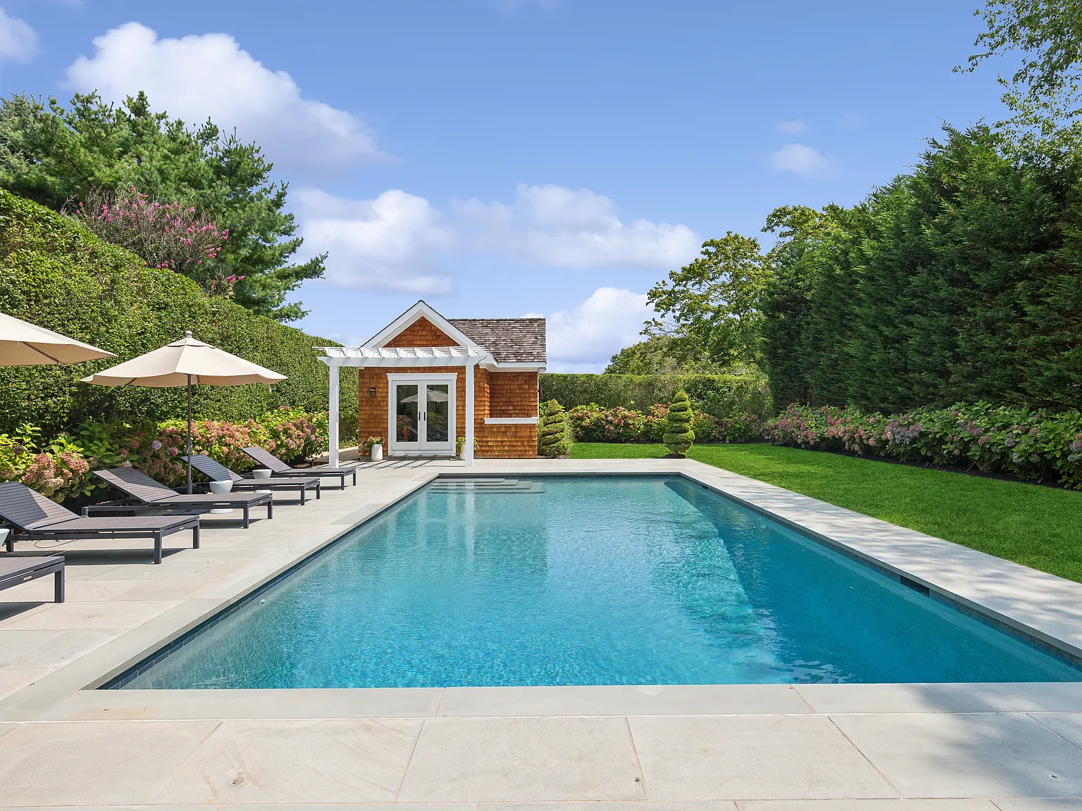 Southampton Village Off Season Rental — Photo 4
