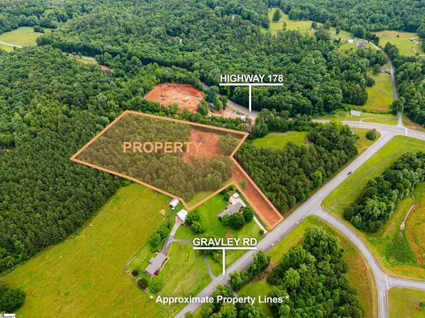 134 Gravley Rd, Pickens, SC 29671