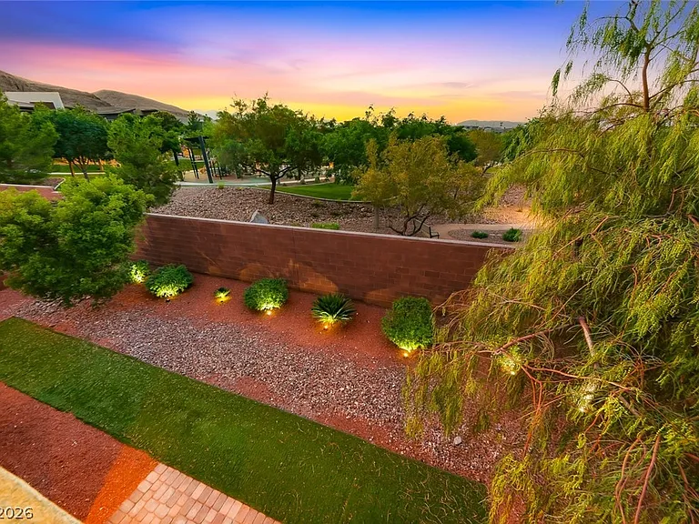10314 Apache Blue Ave — Photo 49