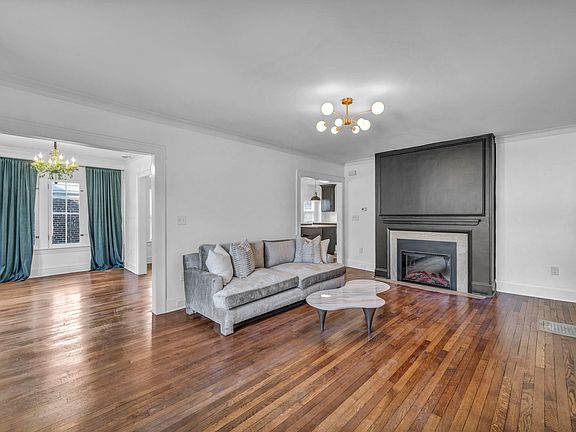 4th image of 2137 Coventry Rd #1
