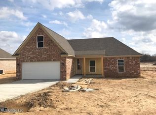 781 Woolfolk Rd, Senatobia, MS 38668