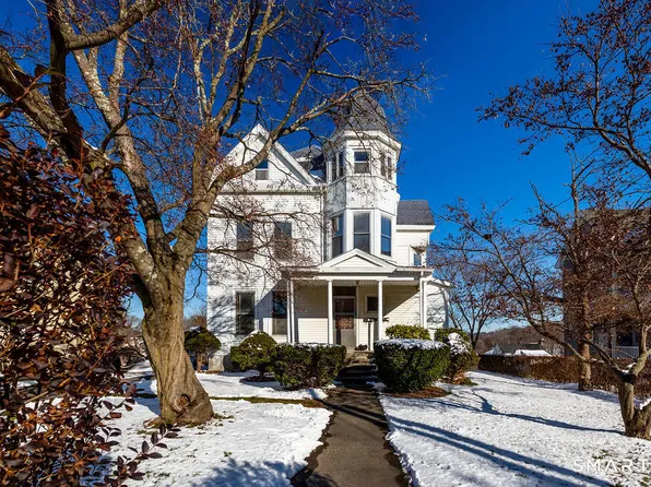 19 McDermott Street, Danbury, CT 06810