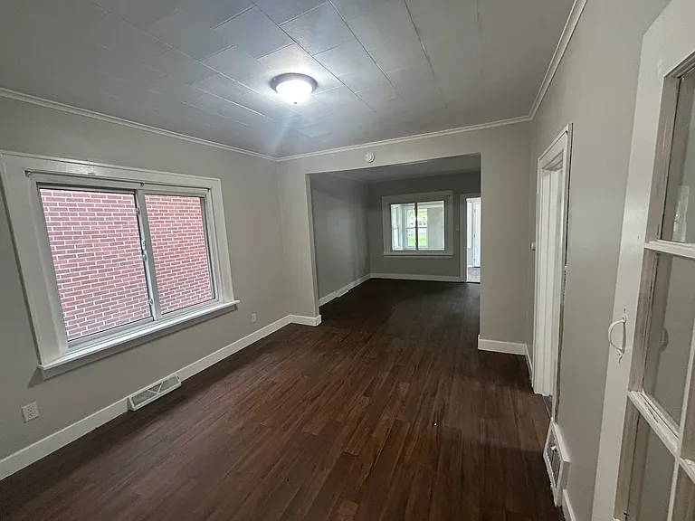 3661 Connecticut St — Photo 11
