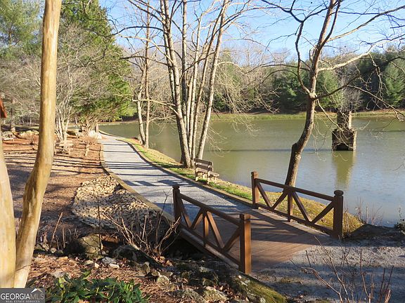 3rd image of 165 Chimney Lake Dr