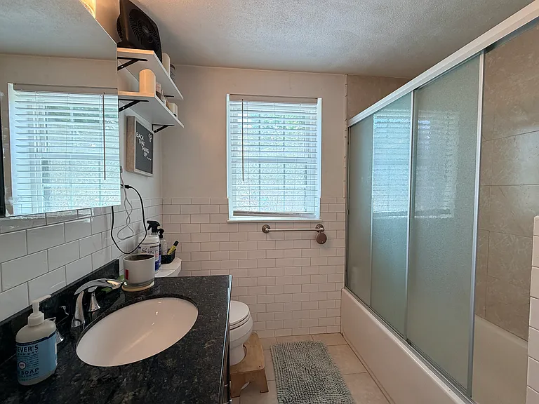 185 Lake Shore Rd #1 — Photo 12