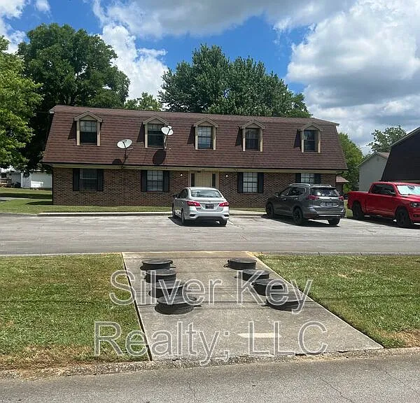 408 & 410 Oklahoma St #5 — Photo 1