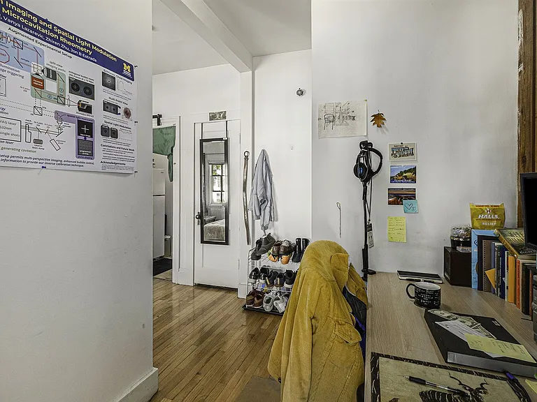 410 N State St — Photo 16