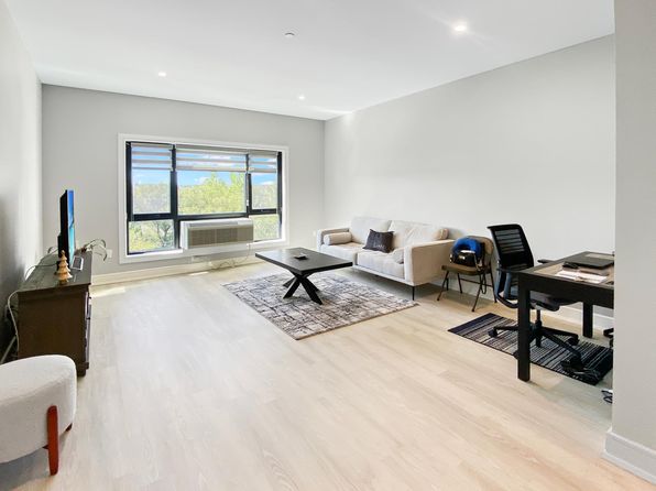 510 Grand Ave #102