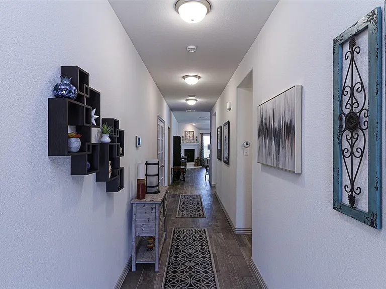 917 Rosewood St — Photo 3