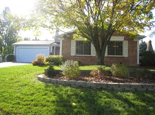 40649 Heatherbrook Ln, Novi, MI 48375