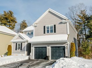 47 Surrey Ln, East Bridgewater, MA 02333