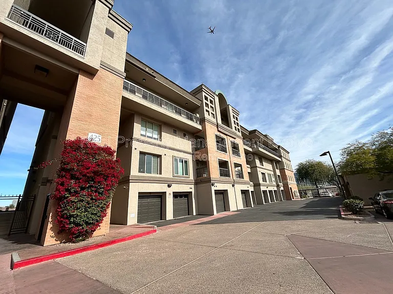 425 W Rio Salado Pkwy #317 — Photo 2