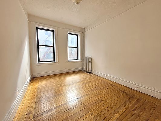 5th image of 3291 Hull Ave #1A