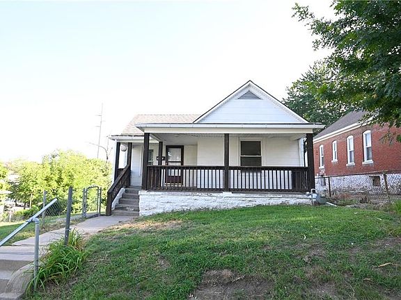 2nd image of 1207 Sumner Ave