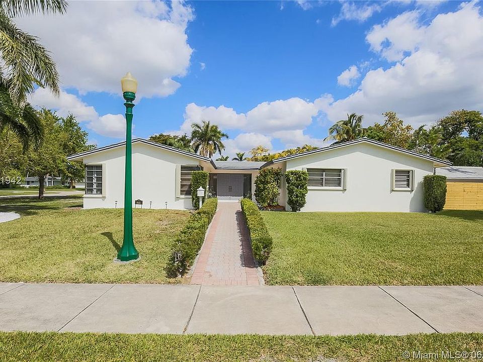 1st image of 8661 SW 161st Ter