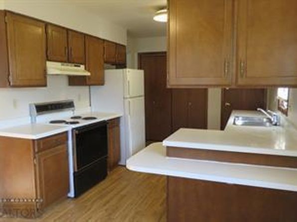 1346 17th St S, Fargo, ND 58103