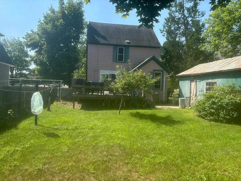 308 Waldo St — Photo 32