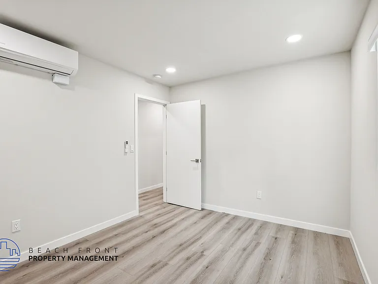 716-722 East 7th Street — Photo 24