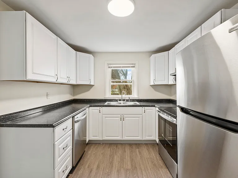 9432 Lyons Mill Rd — Photo 1