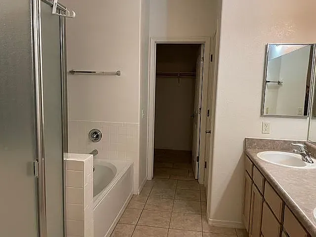 2651 Cartegena Dr — Photo 8