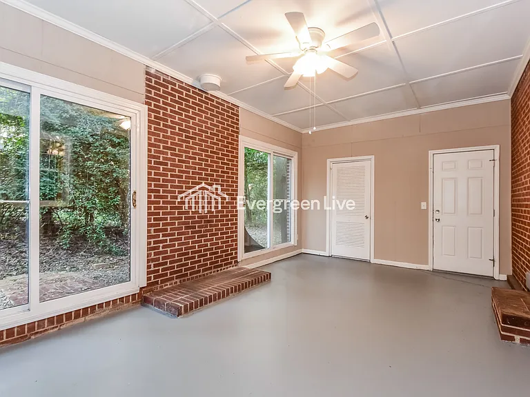 1501 Romain Dr — Photo 6