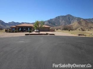 5771 E White Leaf Ct, Hereford, AZ 85615