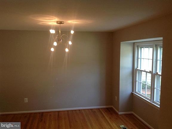3rd image of 703 Birch Ct