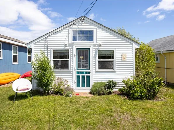 64 Burnside Ave Unit 61, Narragansett, RI 02882