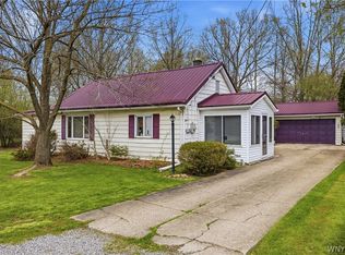3287 Whitehaven Rd, Grand Island, NY 14072