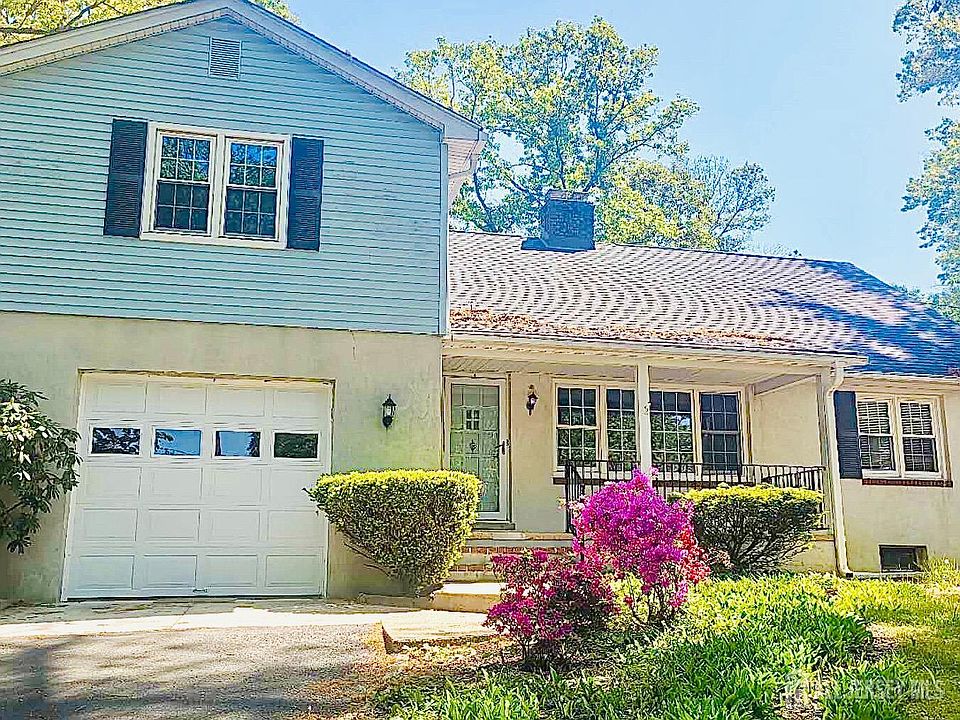1st image of 308 Forsgate Dr