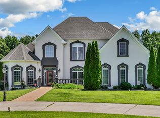 865 Butts Dr, Clarksville, TN 37042