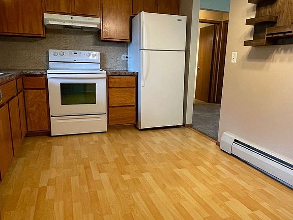 3rd image of 9150 Nicollet Ave S APT 4