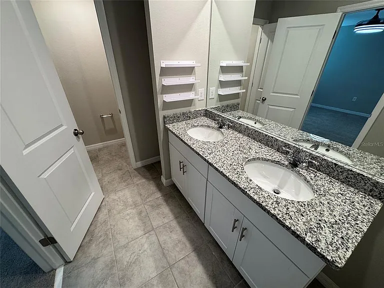 5860 Ocean Isle Dr — Photo 22