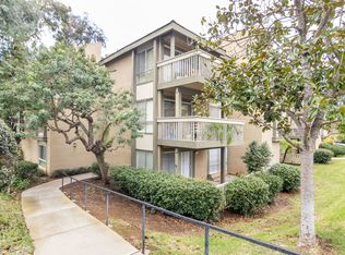 290 Sequoia Ct APT 17, Thousand Oaks, CA 91360