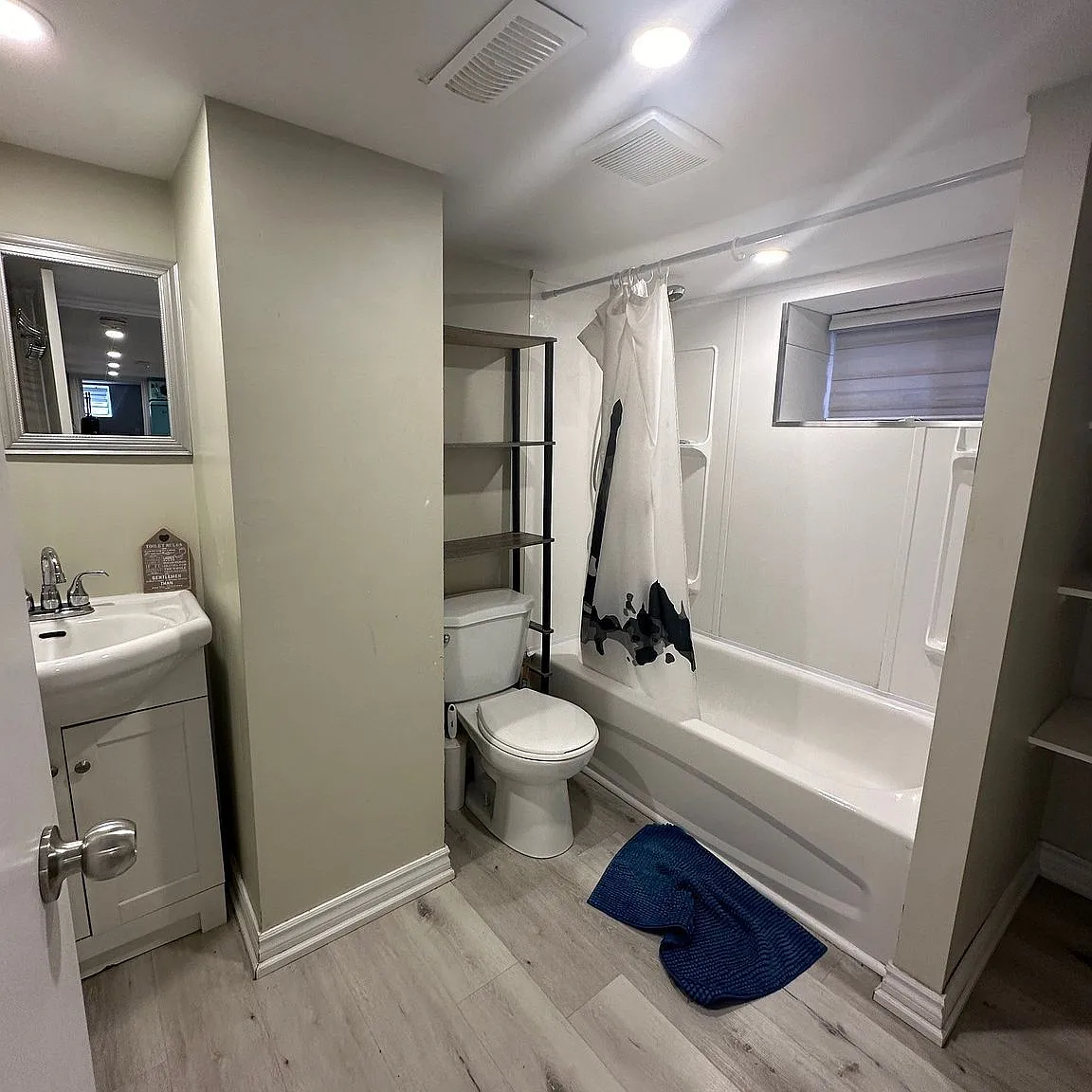 2 bed, $1,350 — Photo 4