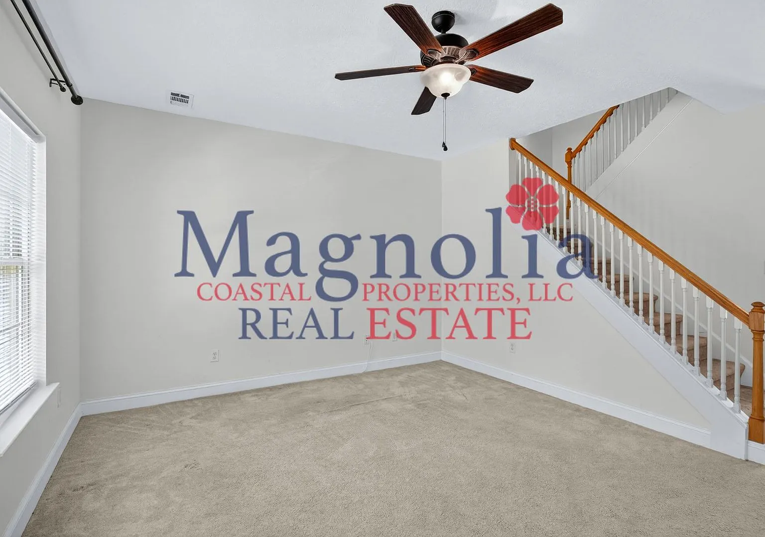 3 bedroom, 2 1/2 bathroom Townhome in Richmond Hill — Photo 4