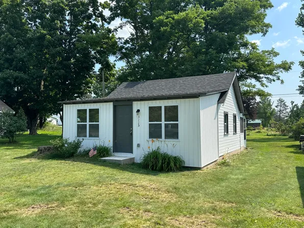 3115 Olsen St, Lewiston, MI 49756
