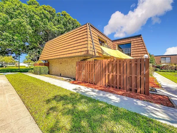 1458 N Lawnwood Cir APT 24A, Fort Pierce, FL 34950