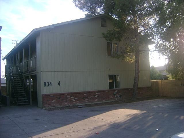 1st image of 836 W 8TH Place