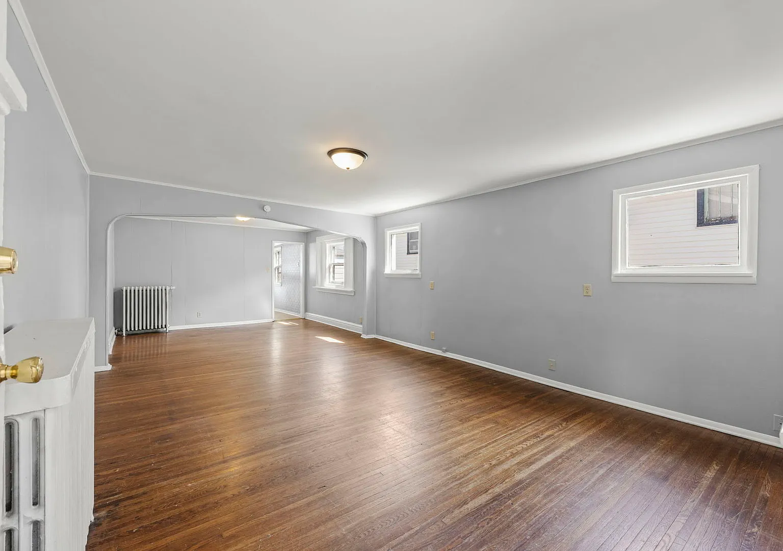 4 bed, 2240 sqft, $2,500 — Photo 4
