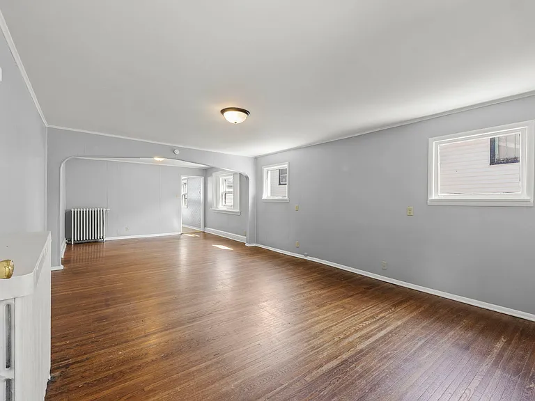 803 1st Ave — Photo 4