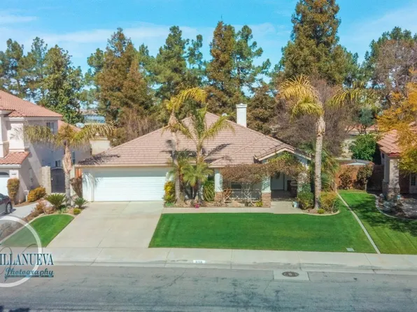 8702 Beau Maison Way, Bakersfield, CA 93311