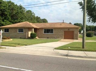 301 Providence Rd, Chesapeake, VA 23325