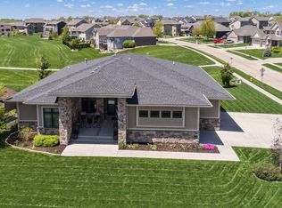 4322 162nd St, Urbandale, IA 50323