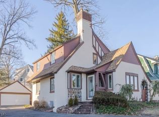 729 Ridgewood Rd, Millburn, NJ 07041