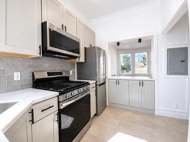 1765 McAllister St #B — Photo 9