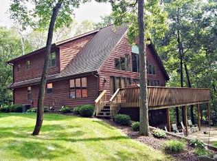 W2247 Beulah Hghts Rd, East Troy, WI 53120